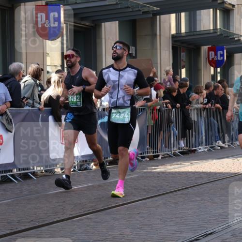 13.09.2026 - 21. swb-Marathon Bremen Strokosch-Dieckow http://msf.ph/oto/10324877 13.09.2026 13:19:38 Ziel 161, 205, 411, 431, 461, 495, 511, 1053, 1058, 1252, 1281, 1390, 1537, 1551, 1642, 1972, 2343, 2807, 2870, 2903, 2906, 3240, 3319, 3411, 3690, 3966, 4101, 4287, 4479, 4480, 5340, 5389, 5813, 5837, 6663, 7404, 7488, 7531, 7655, 8263, 9082, 9359, 9984, 13192, 161, 461, 926, 1010, 1232, 1281, 1468, 1535, 1642, 2423, 3182, 4319, 4455, 4977, 4978, 5371, 6008, 7037, 7140, 7268, 7754, 7945, 8153, 8185, 9552, 9638, 9984, 13163 meine-sportfotos.de