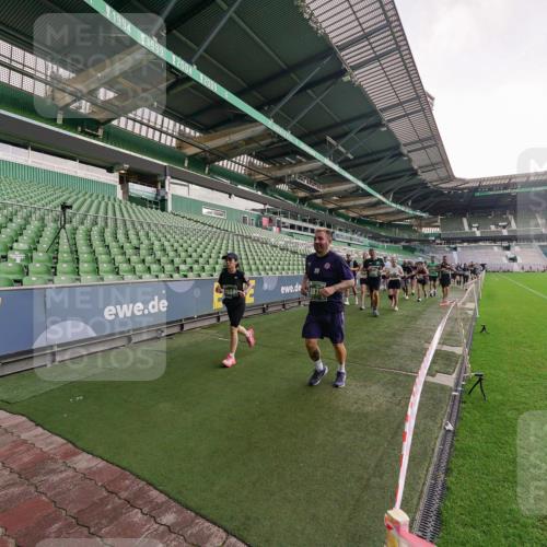 13.09.2026 - 21. swb-Marathon Bremen Michael Burmester http://msf.ph/oto/10324882 13.09.2026 13:28:04 Laufen im Stadion 111, 186, 220, 357, 364, 390, 478, 597, 726, 829, 888, 925, 1079, 1220, 1298, 1325, 1412, 1496, 1608, 1700, 1741, 1769, 1777, 1958, 1961, 1984, 2236, 2309, 2365, 2388, 2404, 2472, 2502, 2507, 2542, 2574, 2582, 2593, 2725, 2743, 2748, 2868, 2875, 2876, 2923, 3045, 3050, 3061, 3073, 3084, 3154, 3184, 3219, 3540, 3589, 3592, 3595, 3694, 3756, 3798, 3826, 3853, 3885, 3907, 3978, 3987, 4108, 4238, 4457, 4660 meine-sportfotos.de
