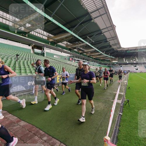 13.09.2026 - 21. swb-Marathon Bremen Michael Burmester http://msf.ph/oto/10324981 13.09.2026 13:28:14 Laufen im Stadion 111, 186, 220, 357, 364, 478, 597, 726, 729, 829, 888, 925, 1079, 1220, 1298, 1325, 1384, 1412, 1496, 1608, 1700, 1741, 1769, 1777, 1958, 1961, 1984, 2236, 2365, 2388, 2404, 2472, 2502, 2507, 2542, 2574, 2593, 2725, 2743, 2748, 2862, 2868, 2875, 2876, 2923, 2924, 2991, 3045, 3050, 3061, 3073, 3154, 3184, 3219, 3238, 3321, 3540, 3589, 3592, 3594, 3595, 3678, 3694, 3756, 3798, 3826, 3853, 3885, 3907, 3978, 3987, 4108, 4238, 4457, 4660 meine-sportfotos.de