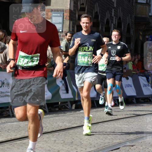 13.09.2026 - 21. swb-Marathon Bremen Strokosch-Dieckow http://msf.ph/oto/10325003 13.09.2026 13:11:06 Ziel 384, 1181, 1385, 1498, 1554, 2347, 4023, 4475, 4727, 5066, 5152, 5155, 5168, 5314, 5387, 5648, 7115, 7136, 9659, 13248, 1349, 2087, 3440, 3448, 3484, 4429, 6274, 8474, 9291, 9618, 9762 meine-sportfotos.de