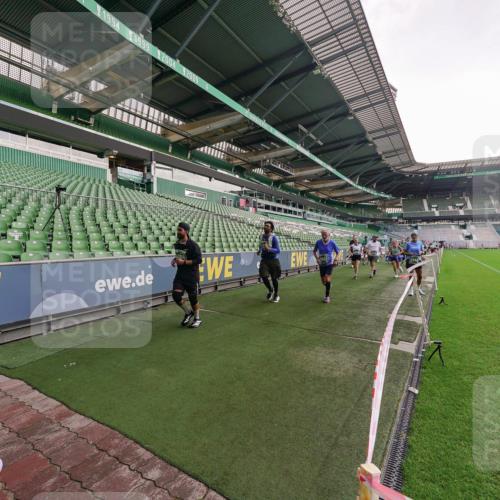 13.09.2026 - 21. swb-Marathon Bremen Michael Burmester http://msf.ph/oto/10325162 13.09.2026 13:28:36 Laufen im Stadion 111, 220, 357, 422, 476, 478, 597, 685, 726, 729, 754, 829, 888, 925, 986, 1079, 1220, 1298, 1325, 1384, 1412, 1496, 1608, 1615, 1741, 1769, 1777, 1958, 1961, 1984, 2236, 2326, 2365, 2472, 2502, 2574, 2593, 2725, 2743, 2862, 2868, 2875, 2876, 2923, 2924, 2991, 3020, 3045, 3061, 3073, 3129, 3154, 3184, 3219, 3238, 3274, 3321, 3361, 3589, 3592, 3594, 3595, 3678, 3694, 3755, 3758, 3798, 3826, 3853, 3885, 3907, 3953, 3965, 3971, 3978, 3987, 4011, 4108, 4238, 4457, 4660 meine-sportfotos.de