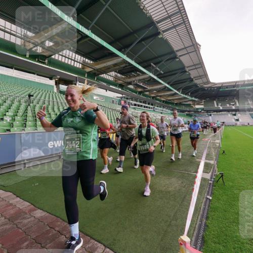 13.09.2026 - 21. swb-Marathon Bremen Michael Burmester http://msf.ph/oto/10325223 13.09.2026 13:28:44 Laufen im Stadion 111, 220, 357, 422, 476, 478, 597, 685, 726, 729, 754, 829, 888, 925, 986, 1079, 1220, 1298, 1325, 1384, 1496, 1608, 1615, 1741, 1769, 1777, 1958, 1961, 1984, 2236, 2326, 2365, 2436, 2472, 2502, 2574, 2593, 2725, 2740, 2743, 2862, 2868, 2876, 2924, 2991, 3020, 3061, 3073, 3129, 3154, 3219, 3238, 3274, 3321, 3361, 3589, 3592, 3594, 3595, 3605, 3678, 3694, 3755, 3758, 3798, 3826, 3853, 3885, 3907, 3953, 3965, 3971, 3978, 3987, 4011, 4108, 4238, 4457, 4660 meine-sportfotos.de