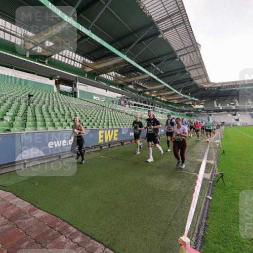 13.09.2026 - 21. swb-Marathon Bremen Michael Burmester http://msf.ph/oto/10325254 13.09.2026 13:28:50 Laufen im Stadion 111, 220, 357, 422, 476, 478, 597, 685, 726, 729, 754, 829, 888, 925, 986, 1079, 1217, 1220, 1270, 1298, 1325, 1384, 1496, 1615, 1741, 1769, 1777, 1958, 1984, 2236, 2326, 2365, 2436, 2472, 2502, 2546, 2574, 2593, 2740, 2743, 2862, 2868, 2876, 2924, 2991, 3020, 3061, 3129, 3154, 3219, 3238, 3274, 3321, 3361, 3563, 3589, 3594, 3595, 3605, 3678, 3694, 3755, 3758, 3798, 3826, 3853, 3885, 3907, 3953, 3965, 3971, 3978, 3987, 4011, 4108, 4238, 4457, 4660 meine-sportfotos.de