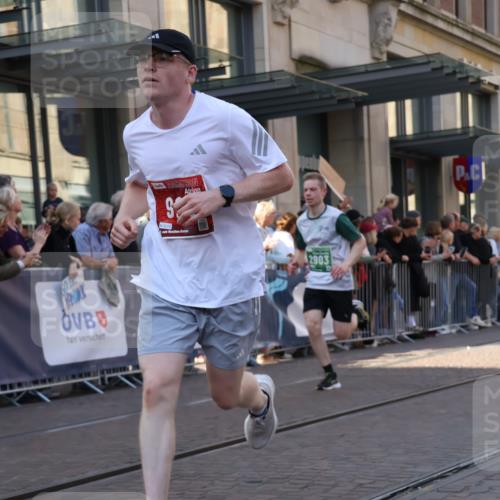 13.09.2026 - 21. swb-Marathon Bremen Strokosch-Dieckow http://msf.ph/oto/10325331 13.09.2026 13:19:51 Ziel 205, 431, 495, 511, 655, 1058, 1252, 1390, 1537, 1750, 1931, 1972, 2122, 2343, 2577, 2807, 2885, 2903, 3685, 3690, 4287, 5340, 5389, 5583, 5813, 5837, 6663, 6901, 7018, 7341, 7404, 7531, 7664, 8178, 9518, 9756, 13192, 161, 411, 461, 926, 1010, 1053, 1232, 1281, 1468, 1535, 1551, 1642, 1972, 2870, 2906, 3240, 3319, 3411, 3966, 4101, 4479, 4480, 4977, 4978, 7037, 7140, 7488, 7655, 8185, 8263, 9082, 9359, 9984, 13163 meine-sportfotos.de