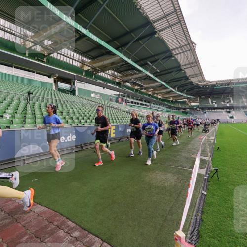 13.09.2026 - 21. swb-Marathon Bremen Michael Burmester http://msf.ph/oto/10325433 13.09.2026 13:29:01 Laufen im Stadion 111, 171, 220, 422, 476, 478, 685, 726, 729, 754, 829, 888, 925, 986, 1079, 1217, 1220, 1242, 1270, 1298, 1325, 1384, 1496, 1615, 1741, 1777, 1886, 1958, 1984, 2236, 2238, 2326, 2365, 2436, 2472, 2502, 2546, 2574, 2593, 2740, 2743, 2830, 2862, 2868, 2924, 2991, 3020, 3053, 3061, 3129, 3154, 3238, 3274, 3321, 3361, 3563, 3589, 3594, 3595, 3605, 3678, 3694, 3755, 3758, 3798, 3826, 3853, 3885, 3898, 3953, 3965, 3971, 3987, 4011, 4108, 4238, 4457, 4660 meine-sportfotos.de