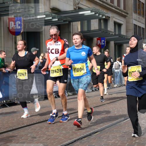 13.09.2026 - 21. swb-Marathon Bremen Strokosch-Dieckow http://msf.ph/oto/10325529 13.09.2026 11:00:46 Ziel 10093, 10367, 10368, 10428, 10639, 10753, 10892, 10964, 10965, 11049, 11055, 11116, 11247, 11260, 11306, 11359, 11428, 11540, 11681, 11682, 11728, 11751, 11804, 11816, 11850, 12085, 12116, 12241, 12245, 12283, 12390, 12391, 12428, 10263, 10272, 10275, 10306, 10369, 10857, 11055, 11126, 11162, 11180, 11343, 11475, 11556, 11687, 11708, 11769, 11797, 11804, 11819, 11838, 11959, 12006, 12018, 12397, 12430 meine-sportfotos.de