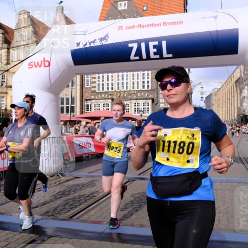 13.09.2026 - 21. swb-Marathon Bremen Tim E. http://msf.ph/oto/10325532 13.09.2026 11:00:54 Ziel 10263, 10272, 10275, 10306, 10369, 11126, 11162, 11180, 11343, 11475, 11556, 11687, 11708, 11769, 11797, 11838, 11959, 12018, 12430 meine-sportfotos.de