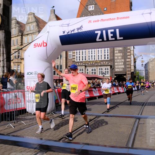 13.09.2026 - 21. swb-Marathon Bremen Tim E. http://msf.ph/oto/10325660 13.09.2026 11:00:57 Ziel 10263, 10272, 10275, 10306, 10369, 10857, 11162, 11180, 11343, 11475, 11556, 11687, 11708, 11769, 11797, 11819, 11838, 11959, 12018, 12397, 12430 meine-sportfotos.de
