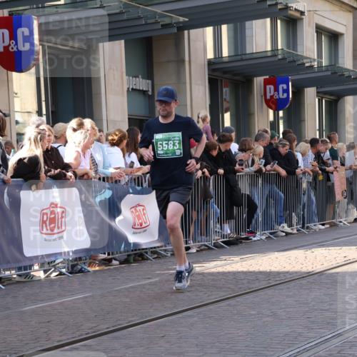 13.09.2026 - 21. swb-Marathon Bremen Strokosch-Dieckow http://msf.ph/oto/10325701 13.09.2026 13:19:59 Ziel 201, 205, 232, 334, 655, 1058, 1197, 1390, 1537, 1646, 1750, 1931, 2122, 2343, 2493, 2577, 2807, 2885, 2903, 2953, 3685, 3690, 4287, 4351, 5137, 5340, 5389, 5450, 5583, 6663, 6901, 7018, 7341, 7531, 7664, 8178, 9047, 9518, 9756, 13222, 161, 411, 431, 461, 495, 511, 1010, 1053, 1252, 1281, 1468, 1551, 1642, 1972, 2343, 2870, 2906, 3240, 3319, 3411, 3966, 4101, 4287, 4479, 4480, 5340, 5813, 5837, 7037, 7404, 7488, 7655, 8185, 8263, 9082, 9359, 9984, 13192 meine-sportfotos.de