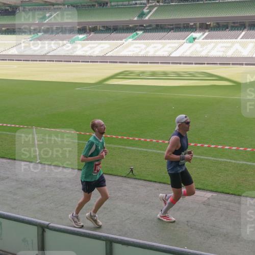 13.09.2026 - 21. swb-Marathon Bremen Michael Burmester http://msf.ph/oto/10325704 13.09.2026 12:55:10 Laufen im Stadion 161, 189, 201, 205, 385, 388, 411, 461, 472, 481, 495, 655, 666, 675, 816, 827, 854, 913, 1053, 1058, 1076, 1197, 1390, 1419, 1468, 1537, 1551, 1599, 1631, 1645, 1658, 2055, 2122, 2125, 2234, 2251, 2260, 2319, 2383, 2390, 2474, 2499, 2604, 2623, 2701, 2733, 2801, 2824, 2870, 2882, 2913, 2922, 2962, 2971, 3012, 3054, 3057, 3134, 3175, 3192, 3206, 3241, 3246, 3346, 3356, 3357, 3413, 3706, 3716, 3836, 4135, 4137, 4413, 4733, 5277, 5430, 5530, 5695, 5867, 6106 meine-sportfotos.de