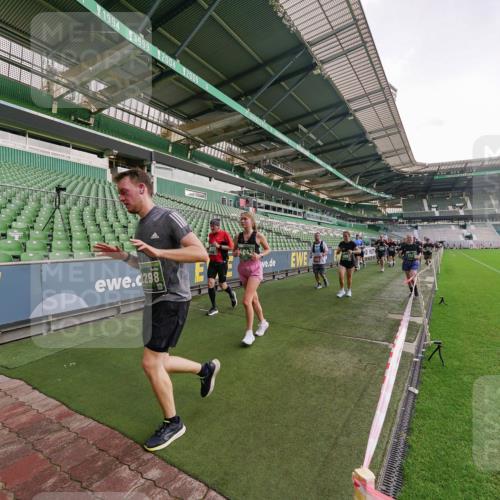 13.09.2026 - 21. swb-Marathon Bremen Michael Burmester http://msf.ph/oto/10325723 13.09.2026 13:29:23 Laufen im Stadion 111, 171, 220, 405, 422, 476, 478, 685, 729, 754, 767, 829, 925, 986, 1079, 1217, 1220, 1242, 1270, 1298, 1325, 1384, 1496, 1615, 1633, 1634, 1741, 1777, 1811, 1886, 1983, 2238, 2263, 2326, 2365, 2436, 2449, 2472, 2546, 2574, 2593, 2738, 2740, 2743, 2830, 2862, 2868, 2924, 2991, 3020, 3053, 3061, 3129, 3154, 3238, 3274, 3286, 3321, 3361, 3563, 3589, 3594, 3595, 3605, 3678, 3694, 3755, 3758, 3798, 3826, 3853, 3898, 3929, 3953, 3965, 3971, 3987, 4011, 4056, 4108, 4238 meine-sportfotos.de