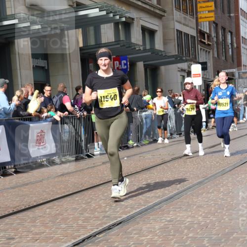 13.09.2026 - 21. swb-Marathon Bremen Strokosch-Dieckow http://msf.ph/oto/10325734 13.09.2026 11:00:50 Ziel 10093, 10428, 10639, 10753, 10892, 10964, 10965, 11049, 11116, 11260, 11306, 11359, 11428, 11540, 11681, 11682, 11728, 11751, 11813, 11816, 11850, 12085, 12116, 12241, 12245, 12283, 12390, 12391, 12428, 10263, 10272, 10275, 10306, 10367, 10368, 10369, 10857, 11055, 11162, 11180, 11247, 11343, 11359, 11475, 11556, 11687, 11708, 11769, 11797, 11804, 11819, 11838, 11959, 12006, 12018, 12397, 12430 meine-sportfotos.de