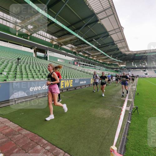13.09.2026 - 21. swb-Marathon Bremen Michael Burmester http://msf.ph/oto/10325739 13.09.2026 13:29:23 Laufen im Stadion 111, 171, 220, 405, 422, 476, 478, 685, 729, 754, 767, 829, 925, 986, 1079, 1217, 1220, 1242, 1270, 1298, 1325, 1384, 1496, 1615, 1633, 1634, 1741, 1777, 1811, 1886, 1983, 2238, 2263, 2326, 2365, 2436, 2449, 2472, 2546, 2574, 2593, 2738, 2740, 2743, 2830, 2862, 2868, 2924, 2991, 3020, 3053, 3061, 3129, 3154, 3238, 3274, 3286, 3321, 3361, 3563, 3589, 3594, 3595, 3605, 3678, 3694, 3755, 3758, 3798, 3826, 3853, 3898, 3929, 3953, 3965, 3971, 3987, 4011, 4056, 4108, 4238 meine-sportfotos.de