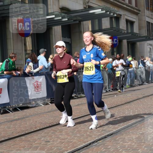 13.09.2026 - 21. swb-Marathon Bremen Strokosch-Dieckow http://msf.ph/oto/10325843 13.09.2026 11:00:52 Ziel 10093, 10428, 10639, 10753, 10892, 10964, 10965, 11049, 11116, 11260, 11306, 11428, 11540, 11681, 11682, 11728, 11751, 11813, 11816, 11850, 12085, 12116, 12241, 12245, 12283, 12390, 12391, 10093, 10263, 10272, 10275, 10306, 10367, 10368, 10369, 10753, 10857, 11055, 11162, 11180, 11247, 11343, 11359, 11475, 11556, 11687, 11708, 11728, 11769, 11797, 11804, 11819, 11838, 11959, 12006, 12116, 12397, 12428, 12430 meine-sportfotos.de