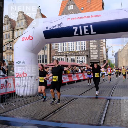 13.09.2026 - 21. swb-Marathon Bremen Tim E. http://msf.ph/oto/10325916 13.09.2026 11:01:09 Ziel 10093, 10263, 10367, 10368, 10428, 10753, 10857, 11055, 11247, 11343, 11359, 11475, 11540, 11556, 11728, 11797, 11804, 11819, 11959, 12006, 12116, 12397, 12428 meine-sportfotos.de