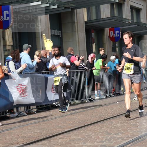 13.09.2026 - 21. swb-Marathon Bremen Strokosch-Dieckow http://msf.ph/oto/10325919 13.09.2026 11:00:55 Ziel 10428, 10639, 10647, 10648, 10678, 10892, 10964, 10965, 11049, 11116, 11260, 11306, 11428, 11681, 11682, 11751, 11796, 11813, 11816, 11850, 11969, 11970, 12062, 12085, 12241, 12245, 12283, 12390, 12391, 10093, 10263, 10272, 10275, 10306, 10367, 10368, 10753, 10857, 11055, 11162, 11180, 11247, 11343, 11359, 11475, 11540, 11556, 11687, 11708, 11728, 11797, 11804, 11819, 11838, 11959, 12006, 12116, 12397, 12428, 12430 meine-sportfotos.de