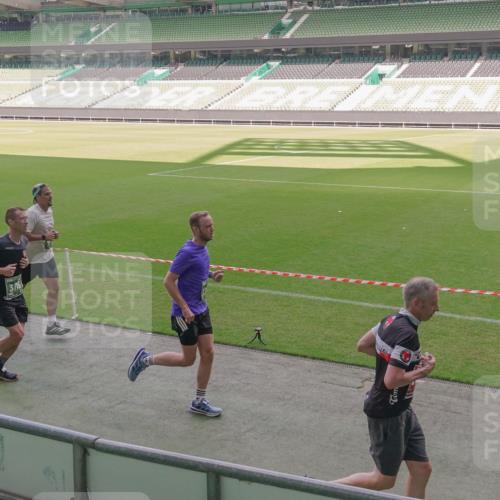 13.09.2026 - 21. swb-Marathon Bremen Michael Burmester http://msf.ph/oto/10325932 13.09.2026 12:55:22 Laufen im Stadion 161, 189, 201, 205, 307, 385, 388, 411, 461, 465, 481, 495, 655, 666, 816, 827, 854, 913, 926, 1053, 1058, 1197, 1390, 1419, 1537, 1551, 1599, 1631, 1645, 1658, 1750, 2122, 2125, 2234, 2251, 2260, 2319, 2383, 2390, 2474, 2499, 2604, 2701, 2733, 2801, 2824, 2870, 2882, 2913, 2922, 2962, 2971, 3012, 3054, 3057, 3134, 3175, 3192, 3206, 3241, 3246, 3346, 3356, 3357, 3411, 3508, 3706, 3716, 3836, 4135, 4137, 4171, 4413, 4479, 4733, 5277, 5430, 5530, 5695, 5867, 6106 meine-sportfotos.de