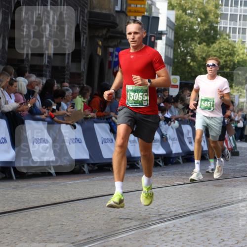 13.09.2026 - 21. swb-Marathon Bremen Strokosch-Dieckow http://msf.ph/oto/10325953 13.09.2026 13:11:42 Ziel 382, 1349, 2087, 3440, 3899, 6274, 7109, 8474, 9291, 9618, 9762, 826, 863, 4368, 4651, 4698, 5521, 5585, 5893, 6668, 8996, 9398, 13055 meine-sportfotos.de