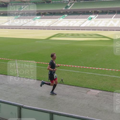 13.09.2026 - 21. swb-Marathon Bremen Michael Burmester http://msf.ph/oto/10325957 13.09.2026 12:55:24 Laufen im Stadion 161, 189, 201, 205, 307, 385, 388, 411, 461, 465, 481, 495, 655, 666, 827, 854, 913, 926, 1053, 1058, 1197, 1390, 1537, 1599, 1631, 1645, 1658, 1750, 2122, 2125, 2234, 2251, 2260, 2319, 2383, 2390, 2474, 2499, 2604, 2701, 2733, 2801, 2824, 2870, 2882, 2913, 2922, 2962, 2971, 3012, 3054, 3057, 3119, 3134, 3175, 3192, 3206, 3241, 3246, 3290, 3346, 3356, 3357, 3411, 3508, 3706, 3716, 3836, 4135, 4137, 4171, 4413, 4479, 4733, 5277, 5430, 5530, 5695, 5867, 6106 meine-sportfotos.de
