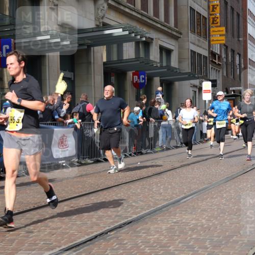 13.09.2026 - 21. swb-Marathon Bremen Strokosch-Dieckow http://msf.ph/oto/10325984 13.09.2026 11:00:56 Ziel 10428, 10639, 10647, 10648, 10678, 10892, 10964, 10965, 11049, 11116, 11260, 11306, 11428, 11459, 11681, 11682, 11751, 11796, 11813, 11816, 11850, 11969, 11970, 12062, 12085, 12241, 12245, 12283, 12390, 12391, 10093, 10263, 10272, 10275, 10306, 10367, 10368, 10428, 10753, 10857, 11055, 11162, 11180, 11247, 11343, 11359, 11475, 11540, 11556, 11687, 11708, 11728, 11797, 11804, 11819, 11838, 11959, 12006, 12116, 12397, 12428, 12430 meine-sportfotos.de