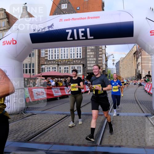 13.09.2026 - 21. swb-Marathon Bremen Tim E. http://msf.ph/oto/10326031 13.09.2026 11:01:15 Ziel 10093, 10367, 10368, 10428, 10639, 10753, 10857, 11049, 11055, 11116, 11247, 11359, 11540, 11728, 11804, 11819, 11850, 12006, 12085, 12116, 12397, 12428 meine-sportfotos.de