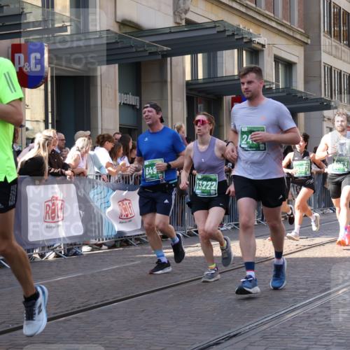 13.09.2026 - 21. swb-Marathon Bremen Strokosch-Dieckow http://msf.ph/oto/10326147 13.09.2026 13:20:10 Ziel 201, 232, 334, 876, 1197, 1528, 1646, 1750, 2493, 2577, 2953, 3813, 4174, 4351, 4357, 4358, 5137, 5450, 5493, 5583, 5855, 6495, 6496, 6901, 7018, 7411, 7664, 8178, 9047, 9162, 9721, 9949, 13222, 205, 411, 431, 495, 511, 655, 1053, 1058, 1252, 1390, 1537, 1551, 1750, 1931, 1972, 2122, 2343, 2807, 2885, 2903, 3240, 3319, 3411, 3685, 3690, 4287, 5340, 5389, 5813, 5837, 6663, 7341, 7404, 7488, 7531, 7664, 8263, 9082, 9518, 9756, 13192 meine-sportfotos.de