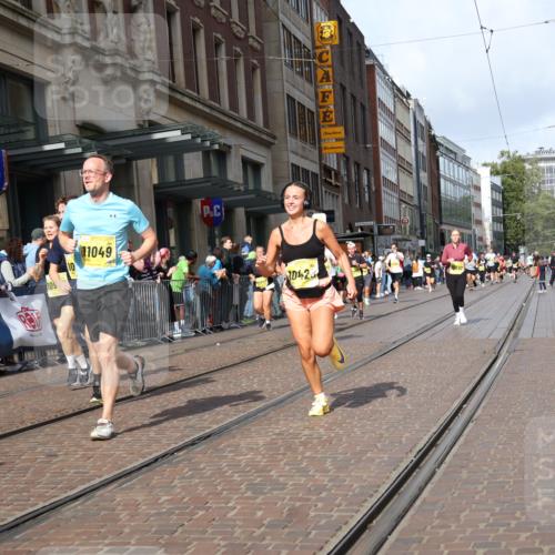 13.09.2026 - 21. swb-Marathon Bremen Strokosch-Dieckow http://msf.ph/oto/10326228 13.09.2026 11:01:01 Ziel 10181, 10560, 10647, 10648, 10678, 10892, 10964, 10965, 11049, 11116, 11260, 11306, 11428, 11459, 11467, 11550, 11551, 11666, 11681, 11682, 11751, 11788, 11796, 11798, 11813, 11816, 11969, 11970, 12047, 12062, 12241, 12245, 12283, 12390, 12391, 10093, 10263, 10367, 10368, 10428, 10639, 10753, 10857, 11055, 11247, 11343, 11359, 11475, 11540, 11556, 11728, 11797, 11804, 11819, 11850, 11959, 12006, 12085, 12116, 12397, 12428 meine-sportfotos.de