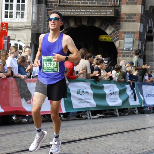 13.09.2026 - 21. swb-Marathon Bremen Strokosch-Dieckow http://msf.ph/oto/10326233 13.09.2026 13:11:53 Ziel 382, 3899, 6059, 7109, 8982, 493, 863, 2444, 2447, 2820, 3336, 3703, 4283, 4698, 5893, 6739, 7621 meine-sportfotos.de
