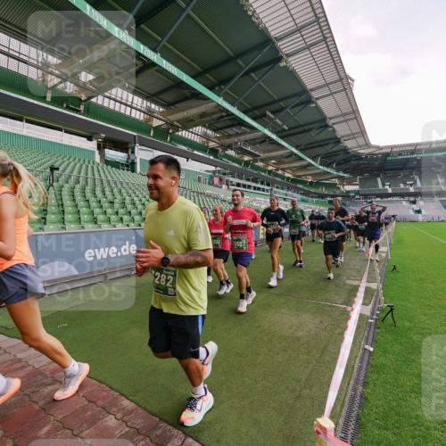 13.09.2026 - 21. swb-Marathon Bremen Michael Burmester http://msf.ph/oto/10326333 13.09.2026 13:30:24 Laufen im Stadion 122, 171, 224, 297, 405, 422, 476, 639, 685, 729, 754, 767, 806, 986, 1114, 1217, 1242, 1270, 1384, 1529, 1615, 1633, 1634, 1775, 1810, 1811, 1886, 1983, 2216, 2238, 2242, 2249, 2263, 2326, 2368, 2372, 2436, 2449, 2546, 2615, 2629, 2637, 2643, 2677, 2719, 2738, 2740, 2830, 2862, 2869, 2871, 2877, 2918, 2994, 3020, 3053, 3094, 3101, 3129, 3227, 3238, 3274, 3286, 3361, 3401, 3563, 3594, 3605, 3755, 3758, 3873, 3876, 3898, 3929, 3953, 3965, 3971, 4011, 4056, 357 meine-sportfotos.de