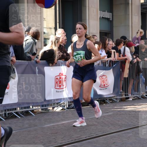 13.09.2026 - 21. swb-Marathon Bremen Strokosch-Dieckow http://msf.ph/oto/10326366 13.09.2026 13:20:16 Ziel 201, 232, 334, 541, 769, 876, 1197, 1528, 1646, 2493, 2577, 2953, 3813, 3866, 4174, 4351, 4357, 4358, 4482, 5137, 5213, 5450, 5493, 5855, 5954, 6177, 6495, 6496, 7411, 7517, 8141, 8178, 8804, 9047, 9162, 9691, 9721, 9949, 13126, 13222, 205, 431, 495, 511, 655, 1058, 1252, 1390, 1537, 1750, 1931, 1972, 2122, 2343, 2577, 2807, 2885, 2903, 3685, 3690, 4287, 5340, 5389, 5583, 5813, 5837, 6663, 6901, 7018, 7341, 7404, 7531, 7664, 8178, 9518, 9756, 13192 meine-sportfotos.de