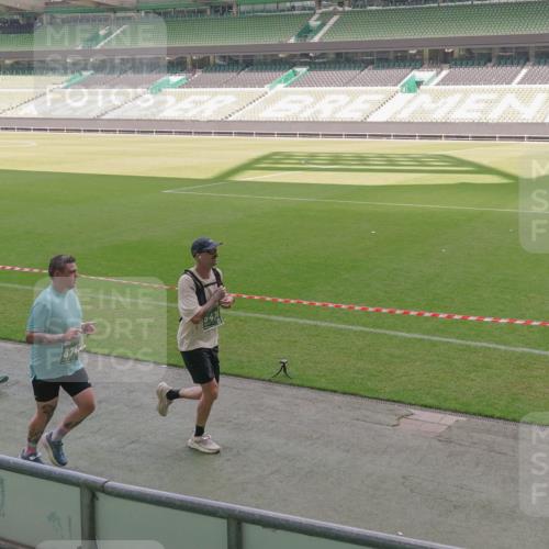 13.09.2026 - 21. swb-Marathon Bremen Michael Burmester http://msf.ph/oto/10326465 13.09.2026 12:56:00 Laufen im Stadion 201, 205, 307, 388, 411, 431, 465, 495, 655, 854, 876, 913, 926, 948, 1053, 1058, 1130, 1197, 1390, 1537, 1599, 1645, 1750, 1972, 2001, 2040, 2122, 2125, 2234, 2251, 2260, 2319, 2383, 2390, 2473, 2474, 2535, 2604, 2634, 2733, 2761, 2812, 2870, 2922, 2948, 3057, 3119, 3134, 3175, 3192, 3202, 3206, 3241, 3246, 3290, 3346, 3348, 3356, 3411, 3508, 3706, 3716, 3836, 4135, 4137, 4171, 4413, 4479, 4733, 5277, 5430, 5530, 5695, 5867, 6106 meine-sportfotos.de