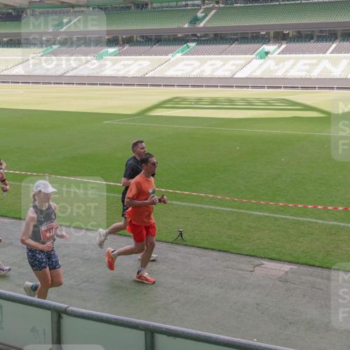 13.09.2026 - 21. swb-Marathon Bremen Michael Burmester http://msf.ph/oto/10326516 13.09.2026 12:56:04 Laufen im Stadion 201, 205, 307, 388, 411, 431, 465, 495, 655, 769, 854, 876, 913, 926, 948, 1058, 1130, 1197, 1390, 1537, 1599, 1601, 1645, 1750, 1972, 2001, 2040, 2122, 2125, 2234, 2251, 2260, 2319, 2383, 2390, 2473, 2474, 2535, 2604, 2634, 2671, 2733, 2761, 2812, 2870, 2922, 2948, 3057, 3119, 3134, 3175, 3192, 3202, 3241, 3246, 3290, 3346, 3348, 3356, 3411, 3458, 3508, 3706, 3716, 3813, 3836, 4135, 4137, 4171, 4413, 4479, 4733, 5277, 5430, 5530, 5695, 5867, 6106 meine-sportfotos.de