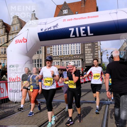 13.09.2026 - 21. swb-Marathon Bremen Tim E. http://msf.ph/oto/10326617 13.09.2026 11:01:32 Ziel 10639, 10678, 10892, 10964, 10965, 11049, 11116, 11260, 11306, 11428, 11681, 11682, 11751, 11796, 11813, 11816, 11850, 12062, 12241, 12245, 12283, 12390, 12391 meine-sportfotos.de