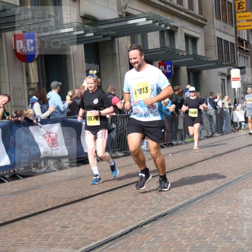13.09.2026 - 21. swb-Marathon Bremen Strokosch-Dieckow http://msf.ph/oto/10326642 13.09.2026 11:01:12 Ziel 10181, 10251, 10332, 10497, 10560, 10647, 10648, 10678, 11075, 11150, 11305, 11324, 11459, 11467, 11550, 11551, 11666, 11788, 11796, 11798, 11813, 11969, 11970, 11985, 11986, 12047, 12062, 10093, 10367, 10368, 10428, 10639, 10753, 10892, 10964, 10965, 11049, 11116, 11247, 11260, 11306, 11359, 11428, 11540, 11681, 11682, 11728, 11751, 11813, 11816, 11850, 12085, 12116, 12241, 12245, 12283, 12390, 12391, 12428 meine-sportfotos.de