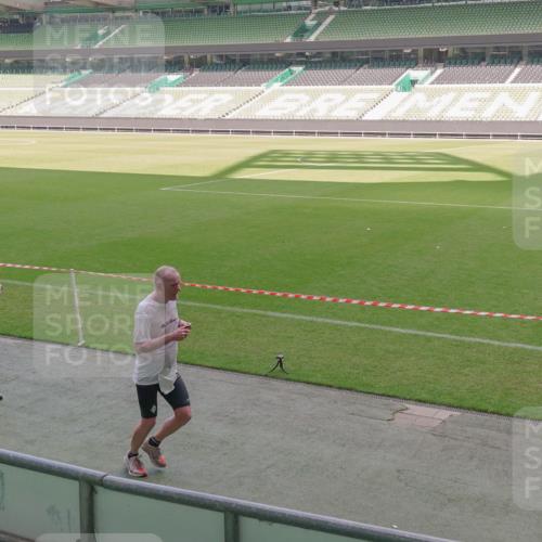 13.09.2026 - 21. swb-Marathon Bremen Michael Burmester http://msf.ph/oto/10326689 13.09.2026 12:56:14 Laufen im Stadion 205, 307, 388, 411, 431, 465, 495, 655, 769, 854, 857, 876, 913, 926, 948, 1058, 1130, 1197, 1390, 1537, 1599, 1601, 1645, 1750, 1972, 2001, 2040, 2122, 2125, 2234, 2251, 2260, 2319, 2383, 2473, 2474, 2535, 2604, 2634, 2640, 2671, 2761, 2812, 2948, 3057, 3078, 3119, 3134, 3175, 3192, 3202, 3246, 3290, 3346, 3348, 3411, 3458, 3508, 3514, 3706, 3716, 3813, 3836, 4135, 4137, 4171, 4413, 4479, 4733, 5277, 5430, 5530, 5695, 5867, 6106 meine-sportfotos.de