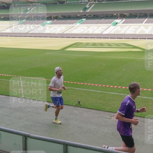 13.09.2026 - 21. swb-Marathon Bremen Michael Burmester http://msf.ph/oto/10326778 13.09.2026 12:56:22 Laufen im Stadion 205, 307, 388, 411, 431, 465, 495, 655, 769, 854, 857, 876, 913, 926, 948, 1058, 1130, 1197, 1390, 1537, 1601, 1645, 1750, 1900, 1972, 2001, 2040, 2051, 2075, 2122, 2125, 2234, 2251, 2260, 2319, 2473, 2493, 2535, 2604, 2634, 2640, 2671, 2761, 2812, 2948, 3057, 3078, 3119, 3192, 3202, 3246, 3290, 3346, 3348, 3411, 3450, 3458, 3508, 3514, 3634, 3706, 3716, 3760, 3813, 3836, 4135, 4137, 4171, 4413, 4479, 4733, 5277, 5430, 5530, 5695, 5867, 6106 meine-sportfotos.de