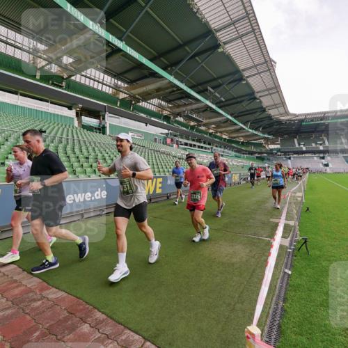 13.09.2026 - 21. swb-Marathon Bremen Michael Burmester http://msf.ph/oto/10326822 13.09.2026 13:31:17 Laufen im Stadion 122, 224, 295, 297, 386, 405, 487, 617, 639, 767, 806, 840, 965, 1114, 1142, 1310, 1314, 1326, 1329, 1529, 1633, 1634, 1775, 1801, 1810, 1811, 1869, 1892, 1904, 1983, 2216, 2242, 2249, 2253, 2344, 2368, 2372, 2449, 2615, 2629, 2637, 2643, 2677, 2719, 2726, 2738, 2869, 2871, 2877, 2918, 2945, 2952, 2994, 3038, 3094, 3101, 3140, 3223, 3227, 3379, 3401, 3426, 3572, 3644, 3723, 3736, 3873, 3876, 3918, 3929, 3944, 4056, 357 meine-sportfotos.de