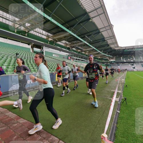 13.09.2026 - 21. swb-Marathon Bremen Michael Burmester http://msf.ph/oto/10326900 13.09.2026 13:31:29 Laufen im Stadion 122, 224, 295, 297, 344, 386, 405, 487, 617, 639, 806, 840, 965, 1114, 1133, 1142, 1310, 1314, 1326, 1329, 1427, 1529, 1775, 1801, 1810, 1811, 1869, 1892, 1897, 1904, 1983, 2216, 2242, 2249, 2253, 2270, 2344, 2368, 2372, 2615, 2629, 2637, 2643, 2677, 2719, 2726, 2869, 2871, 2877, 2918, 2945, 2952, 2994, 3038, 3094, 3101, 3140, 3223, 3227, 3379, 3401, 3426, 3572, 3644, 3723, 3736, 3746, 3873, 3876, 3918, 3944, 357 meine-sportfotos.de