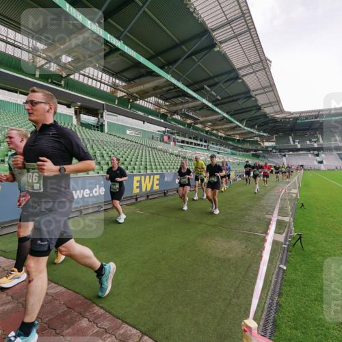13.09.2026 - 21. swb-Marathon Bremen Michael Burmester http://msf.ph/oto/10326948 13.09.2026 13:31:34 Laufen im Stadion 122, 224, 295, 297, 344, 386, 487, 617, 639, 806, 840, 965, 1114, 1133, 1142, 1310, 1314, 1326, 1329, 1427, 1529, 1775, 1801, 1810, 1811, 1869, 1892, 1897, 1904, 2216, 2242, 2249, 2253, 2270, 2274, 2344, 2368, 2372, 2523, 2556, 2615, 2629, 2637, 2643, 2677, 2719, 2726, 2869, 2871, 2877, 2918, 2945, 2952, 2994, 3038, 3094, 3101, 3140, 3223, 3227, 3350, 3379, 3401, 3426, 3572, 3644, 3723, 3736, 3746, 3873, 3876, 3918, 3944, 357 meine-sportfotos.de
