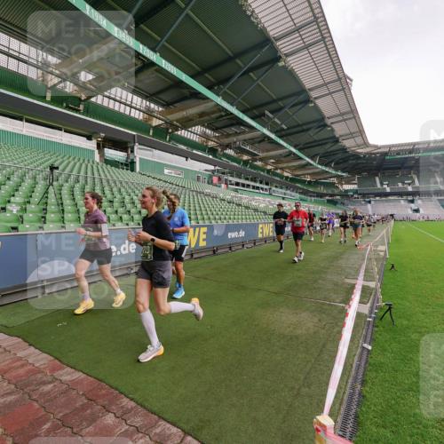 13.09.2026 - 21. swb-Marathon Bremen Michael Burmester http://msf.ph/oto/10326997 13.09.2026 13:31:37 Laufen im Stadion 122, 224, 295, 297, 344, 386, 487, 617, 639, 690, 806, 840, 965, 1114, 1133, 1142, 1310, 1314, 1326, 1329, 1427, 1529, 1775, 1801, 1869, 1892, 1897, 1904, 1923, 2216, 2242, 2249, 2253, 2270, 2274, 2344, 2368, 2372, 2523, 2556, 2615, 2629, 2637, 2643, 2677, 2719, 2726, 2869, 2871, 2877, 2918, 2945, 2952, 2994, 3038, 3094, 3101, 3140, 3223, 3227, 3350, 3379, 3401, 3426, 3572, 3644, 3723, 3736, 3746, 3873, 3876, 3918, 3944, 357 meine-sportfotos.de