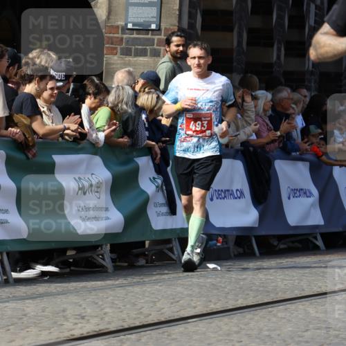13.09.2026 - 21. swb-Marathon Bremen Strokosch-Dieckow http://msf.ph/oto/10327018 13.09.2026 13:12:20 Ziel 493, 826, 863, 2444, 2447, 2820, 3336, 3703, 4283, 4368, 4698, 5521, 5893, 5940, 6668, 6739, 7621, 9398, 899, 1517, 2480, 3054, 4560, 5416, 6796, 7328, 8981, 9803 meine-sportfotos.de