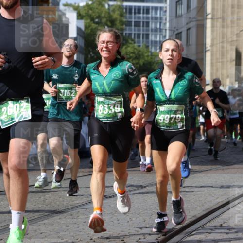 13.09.2026 - 21. swb-Marathon Bremen Strokosch-Dieckow http://msf.ph/oto/10327049 13.09.2026 13:31:22 Ziel 217, 244, 1189, 1398, 1479, 2513, 2802, 2902, 3360, 3800, 4251, 4647, 5600, 5846, 6307, 6419, 6732, 7198, 7359, 7637, 7760, 7798, 7882, 8382, 8543, 8616, 9274, 9290, 9507, 9767, 9937, 9958, 9962, 9969, 9976, 9977, 13152, 13215, 922, 1600, 2602, 2707, 3152, 3343, 3392, 3579, 3859, 4258, 4273, 4692, 4889, 5504, 6039, 6147, 6581, 6968, 6971, 7032, 8042, 8205, 8239, 8364, 8495, 8522, 9155, 9293, 9903 meine-sportfotos.de
