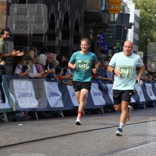13.09.2026 - 21. swb-Marathon Bremen Strokosch-Dieckow http://msf.ph/oto/10327090 13.09.2026 13:12:25 Ziel 493, 863, 2444, 2447, 2820, 3336, 3703, 4283, 4698, 5893, 5940, 6107, 6739, 7521, 7621, 13013, 1517, 2362, 2480, 3054, 4560, 4879, 5416, 6796, 9775, 9803 meine-sportfotos.de
