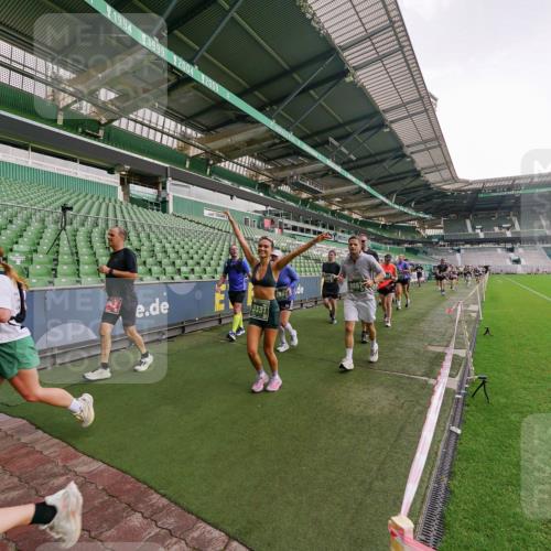 13.09.2026 - 21. swb-Marathon Bremen Michael Burmester http://msf.ph/oto/10327162 13.09.2026 13:32:03 Laufen im Stadion 122, 224, 295, 344, 350, 386, 487, 490, 617, 639, 690, 786, 787, 806, 840, 965, 1114, 1133, 1142, 1292, 1310, 1314, 1326, 1329, 1377, 1427, 1529, 1775, 1801, 1869, 1892, 1897, 1904, 1923, 2216, 2230, 2231, 2253, 2270, 2274, 2320, 2344, 2368, 2372, 2374, 2456, 2514, 2523, 2539, 2556, 2629, 2637, 2643, 2649, 2677, 2719, 2726, 2769, 2848, 2877, 2918, 2945, 2952, 3038, 3094, 3101, 3140, 3223, 3350, 3379, 3401, 3426, 3572, 3644, 3723, 3736, 3746, 3873, 3918, 3944, 357 meine-sportfotos.de
