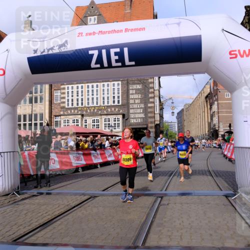 13.09.2026 - 21. swb-Marathon Bremen Tim E. http://msf.ph/oto/10327225 13.09.2026 11:01:56 Ziel 10181, 10251, 10332, 10497, 10560, 11075, 11150, 11305, 11324, 11467, 11479, 11486, 11550, 11551, 11666, 11668, 11747, 11788, 11798, 11985, 11986, 12047 meine-sportfotos.de