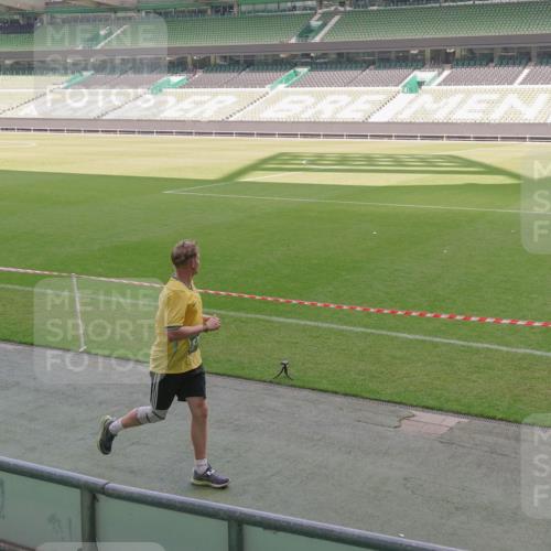 13.09.2026 - 21. swb-Marathon Bremen Michael Burmester http://msf.ph/oto/10327238 13.09.2026 12:56:58 Laufen im Stadion 307, 334, 411, 431, 465, 655, 769, 776, 854, 857, 876, 909, 913, 926, 948, 1010, 1058, 1130, 1254, 1535, 1537, 1601, 1645, 1750, 1809, 1881, 1900, 1972, 2001, 2040, 2051, 2075, 2122, 2260, 2324, 2371, 2402, 2423, 2473, 2493, 2535, 2604, 2634, 2640, 2671, 2761, 2812, 2903, 2904, 2948, 3051, 3057, 3078, 3119, 3192, 3202, 3290, 3348, 3411, 3450, 3458, 3508, 3514, 3634, 3685, 3690, 3760, 3813, 3866, 3939, 4101, 4135, 4171, 4174, 4316, 4413, 4479, 4733, 5277, 5430, 5530, 5695, 5867 meine-sportfotos.de