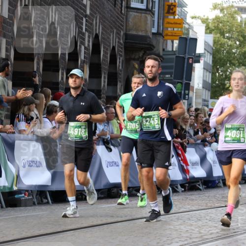 13.09.2026 - 21. swb-Marathon Bremen Strokosch-Dieckow http://msf.ph/oto/10327334 13.09.2026 13:25:01 Ziel 282, 789, 790, 1516, 1582, 2280, 3015, 3375, 3524, 3994, 4198, 4262, 4277, 5328, 5572, 5664, 6626, 6807, 8636, 8881, 9264, 9541, 10069, 10071, 10097, 10103, 1080, 1119, 1166, 1436, 1448, 2322, 3105, 3187, 4091, 4459, 4918, 7306, 7326, 8245, 9036, 9073, 9360, 9493, 13088 meine-sportfotos.de
