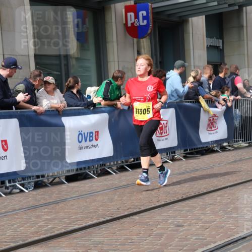 13.09.2026 - 21. swb-Marathon Bremen Strokosch-Dieckow http://msf.ph/oto/10327339 13.09.2026 11:01:29 Ziel 10251, 10257, 10332, 10409, 10444, 10497, 10817, 11075, 11115, 11150, 11268, 11305, 11369, 11412, 11413, 11436, 11479, 11486, 11668, 11747, 11859, 11985, 11986, 12095, 12379, 12412, 12466, 10181, 10560, 10647, 10648, 10678, 10892, 11260, 11306, 11324, 11459, 11467, 11550, 11551, 11666, 11681, 11682, 11751, 11788, 11796, 11798, 11813, 11816, 11969, 11970, 12047, 12062, 12245, 12283, 12390, 12391 meine-sportfotos.de
