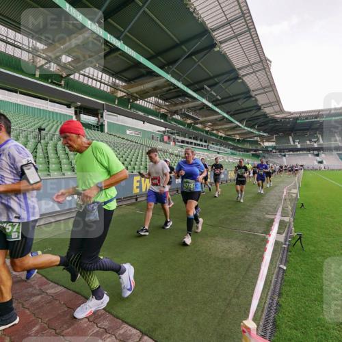 13.09.2026 - 21. swb-Marathon Bremen Michael Burmester http://msf.ph/oto/10327375 13.09.2026 13:32:24 Laufen im Stadion 295, 344, 350, 386, 487, 490, 617, 690, 786, 787, 840, 965, 1133, 1142, 1292, 1310, 1314, 1326, 1329, 1377, 1427, 1591, 1592, 1775, 1801, 1869, 1892, 1897, 1904, 1923, 2077, 2230, 2231, 2253, 2270, 2274, 2320, 2344, 2374, 2456, 2514, 2523, 2539, 2556, 2616, 2630, 2643, 2649, 2677, 2726, 2769, 2848, 2877, 2945, 2952, 3014, 3038, 3094, 3140, 3223, 3350, 3379, 3401, 3426, 3572, 3601, 3644, 3723, 3736, 3746, 3901, 3918, 3944 meine-sportfotos.de