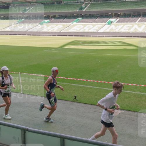 13.09.2026 - 21. swb-Marathon Bremen Michael Burmester http://msf.ph/oto/10327376 13.09.2026 12:57:07 Laufen im Stadion 307, 334, 411, 431, 465, 655, 769, 776, 854, 857, 876, 909, 926, 948, 1010, 1130, 1254, 1535, 1537, 1601, 1750, 1752, 1809, 1881, 1900, 1972, 2001, 2040, 2046, 2051, 2075, 2122, 2260, 2324, 2371, 2402, 2423, 2473, 2493, 2535, 2604, 2634, 2640, 2671, 2761, 2812, 2903, 2904, 2948, 3051, 3078, 3119, 3182, 3202, 3290, 3319, 3348, 3411, 3450, 3458, 3508, 3514, 3634, 3685, 3690, 3760, 3813, 3866, 3939, 4101, 4135, 4171, 4174, 4316, 4413, 4479, 4733, 5695 meine-sportfotos.de